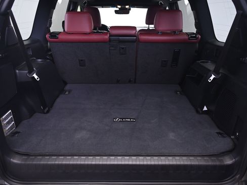 Used 2021 Lexus GX 460 Luxury w/ Accessory Package image 15