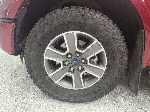 Used 2016 Ford F150 XLT w/ Equipment Group 302A Luxury AWD/4WD image 8