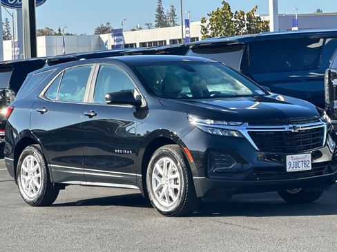 Used 2024 Chevrolet Equinox LS image 2