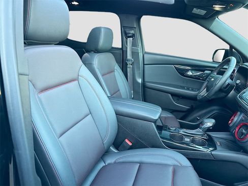 Used 2025 Chevrolet Blazer RS w/ Driver Confidence II Package image 29