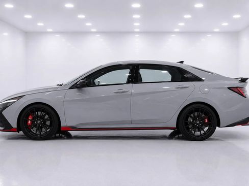 Used 2022 Hyundai Elantra N FWD image 2