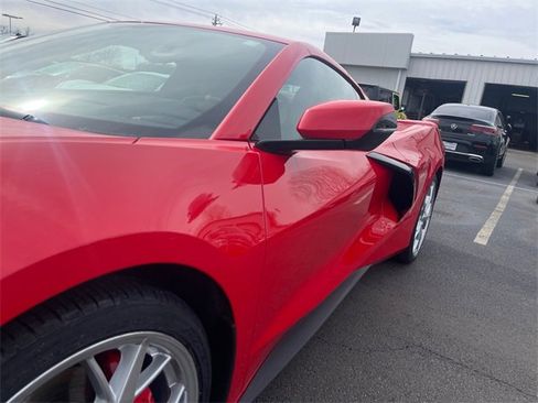 Used 2021 Chevrolet Corvette Stingray Premium Cpe w/ Z51 Performance Package image 5