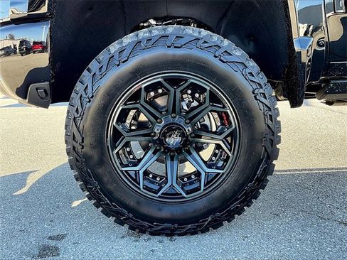 New 2025 Chevrolet Silverado 2500 LTZ w/ LTZ Premium Package image 7