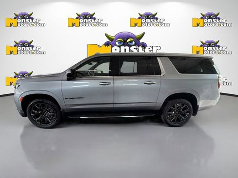 Used 2024 Chevrolet Suburban LT w/ Max Trailering Package AWD/4WD image 7