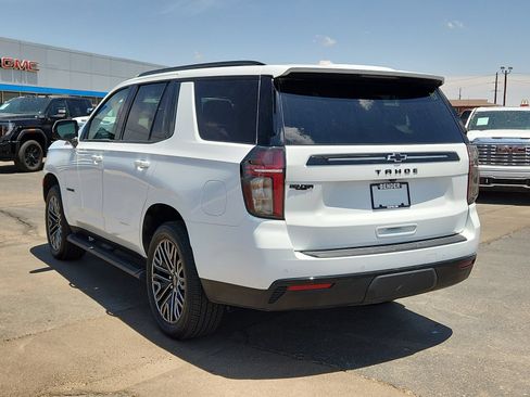 Used 2023 Chevrolet Tahoe Z71 w/ Luxury Package AWD/4WD image 3