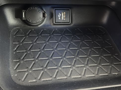 Used 2024 Toyota RAV4 XSE w/ Weather Package AWD/4WD image 25