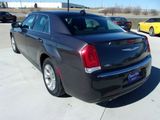 Used 2019 Chrysler 300 Touring image 4