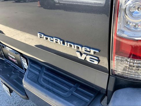 Used 2015 Toyota Tacoma PreRunner RWD image 7