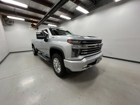 Certified 2020 Chevrolet Silverado 3500 High Country AWD/4WD image 2