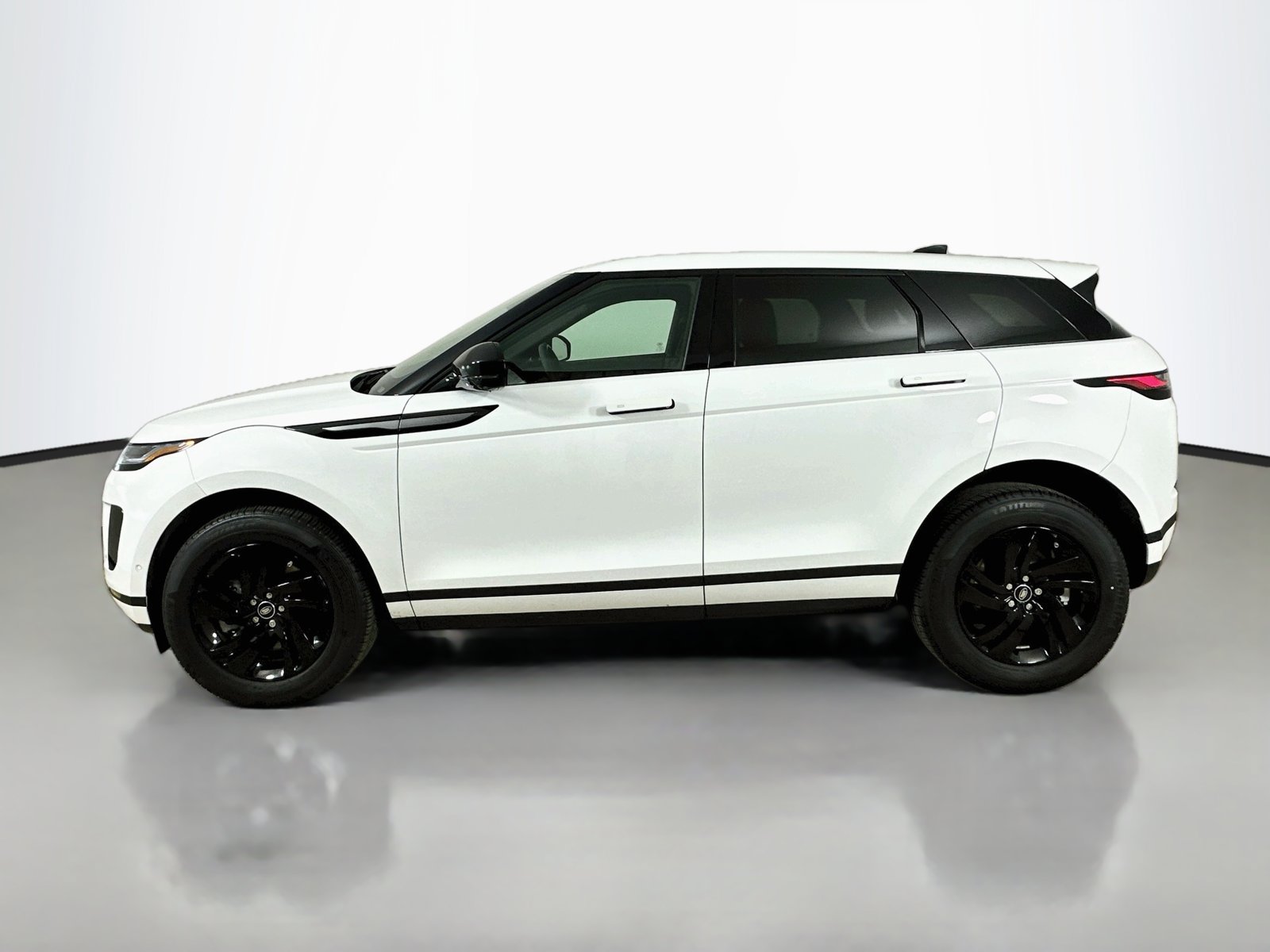 Used 2026 Land Rover Range Rover Evoque S AWD/4WD image 8