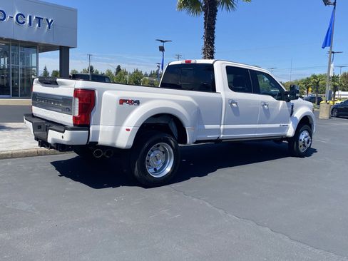 Used 2019 Ford F450 Platinum w/ Platinum Ultimate Package image 3