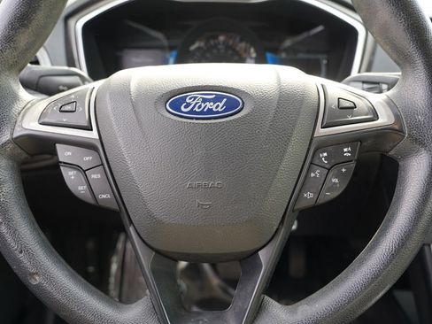 Used 2018 Ford Fusion S FWD image 22
