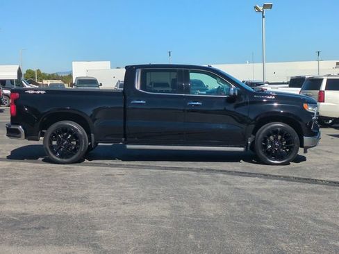 Used 2023 Chevrolet Silverado 1500 LTZ w/ Technology Package AWD/4WD image 9