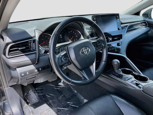 Used 2024 Toyota Camry XSE FWD image 9