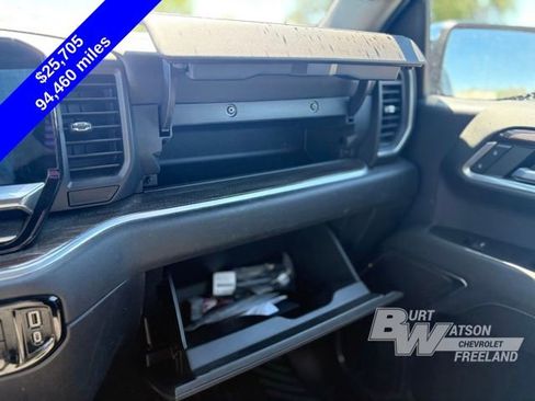 Used 2022 Chevrolet Silverado 1500 LT AWD/4WD image 24