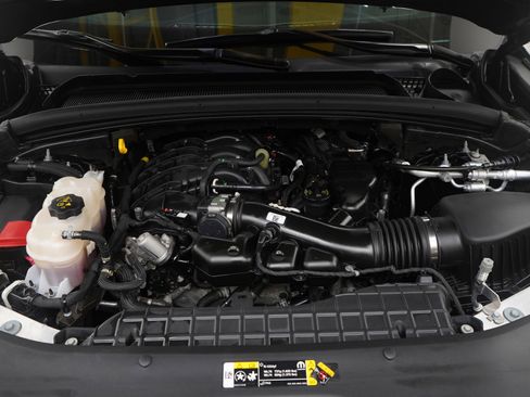 Used 2021 Jeep Grand Cherokee L Laredo image 32