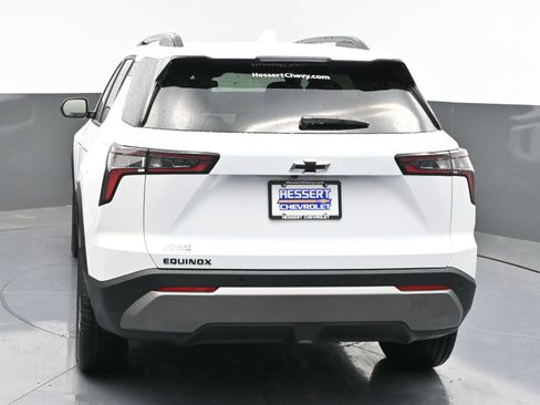 New 2026 Chevrolet Equinox LT FWD image 6