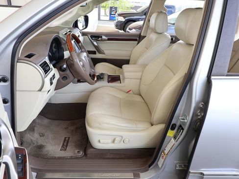 Used 2012 Lexus GX 460 w/ Comfort Plus Pkg image 13