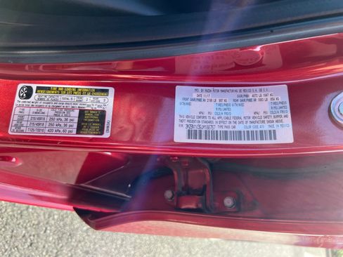 Used 2018 MAZDA MAZDA3 Touring FWD image 35