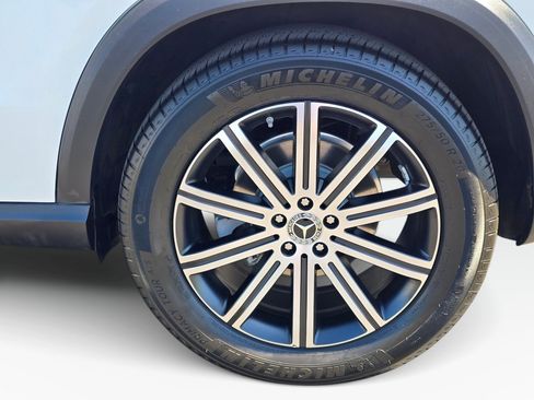 Used 2024 Mercedes-Benz GLE 350 4MATIC image 20