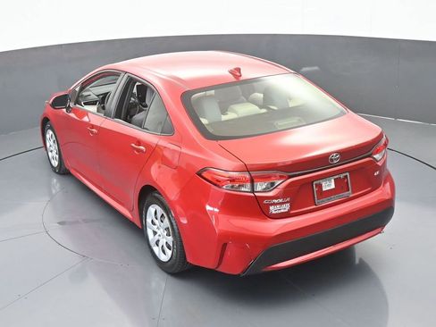 Used 2020 Toyota Corolla LE image 44