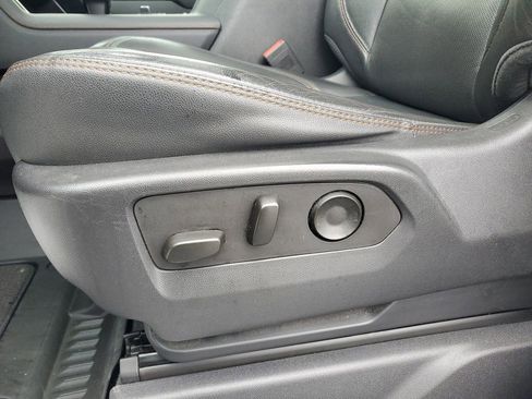 Used 2022 GMC Sierra 1500 AT4 w/ AT4 Premium Package image 16