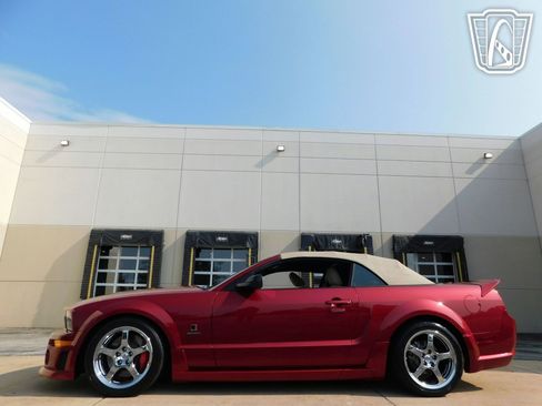 Used 2005 Ford Mustang GT image 18