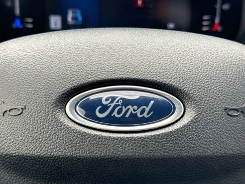 Used 2023 Ford Escape Active w/ Tech Pack #1 AWD/4WD image 30
