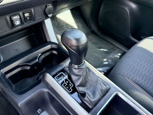 Used 2018 Toyota Tacoma SR5 image 24