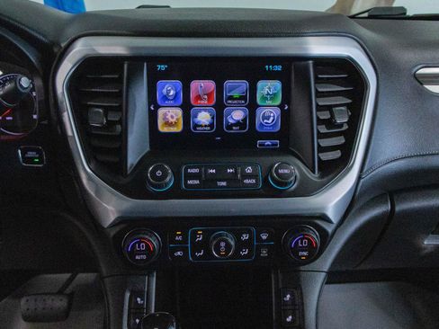 Used 2019 GMC Acadia SLT AWD/4WD image 4