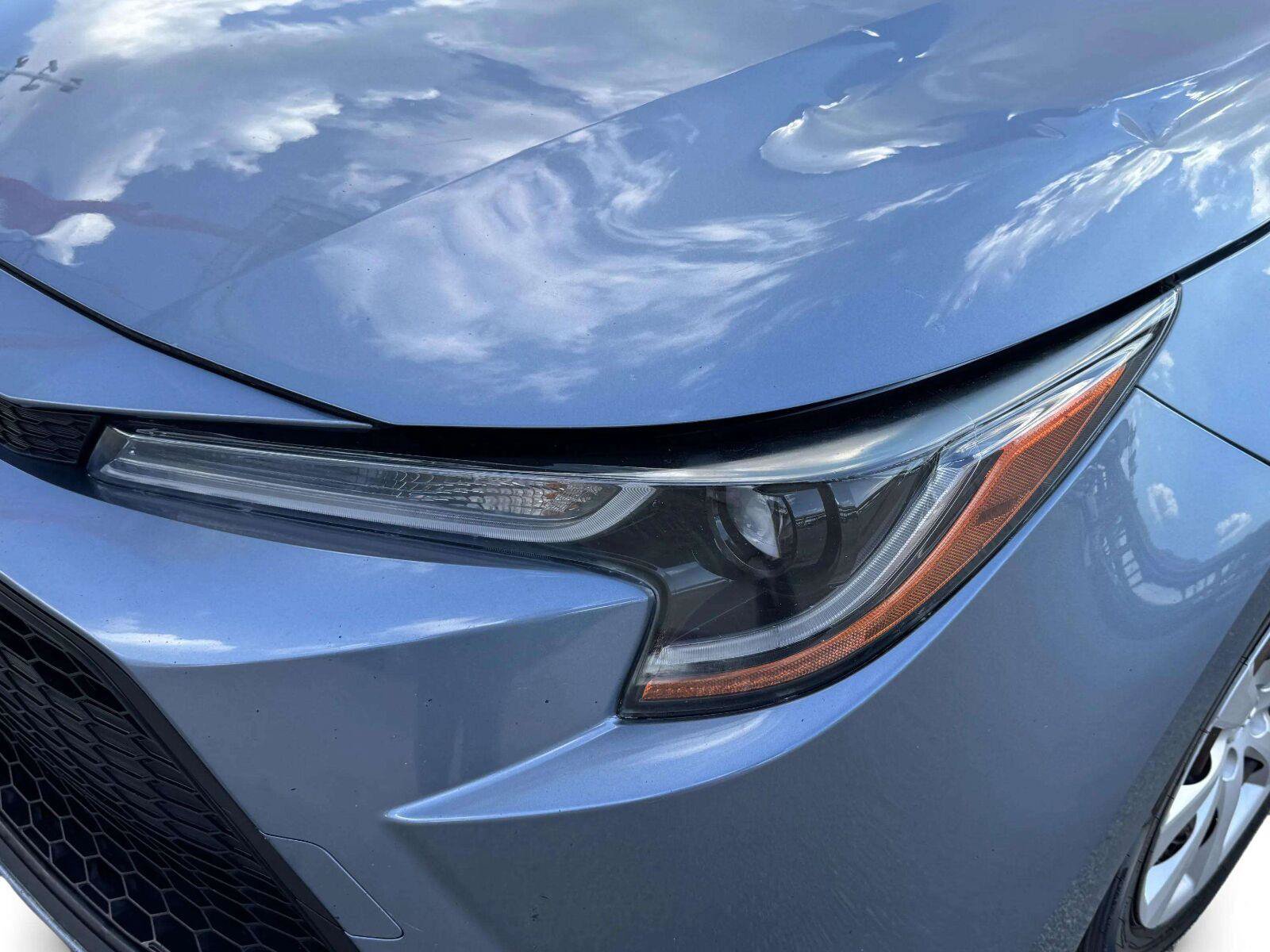 Used 2020 Toyota Corolla LE FWD image 12