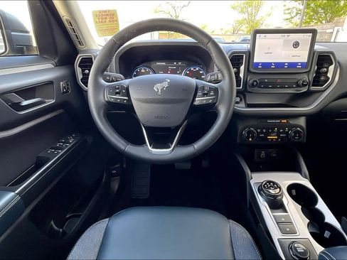 Used 2024 Ford Bronco Sport Outer Banks w/ Tech Package image 6