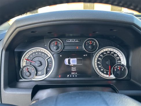 Used 2016 RAM 2500 Power Wagon w/ Luxury Group image 12