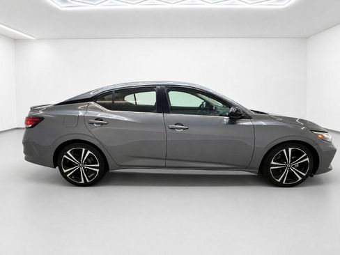 Used 2020 Nissan Sentra SR w/ Trunk Package FWD image 2