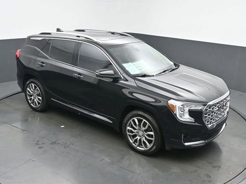 Used 2022 GMC Terrain Denali w/ Denali Premium Package AWD/4WD image 43