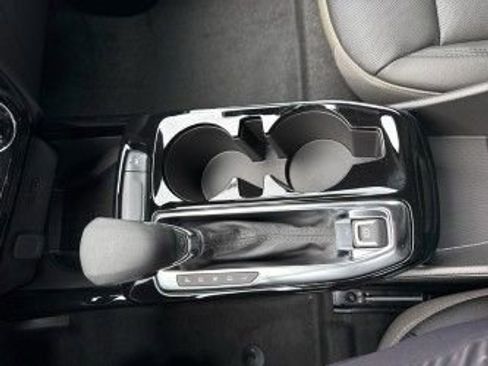 New 2026 Chevrolet Trax ACTIV w/ Sunroof Package FWD image 14