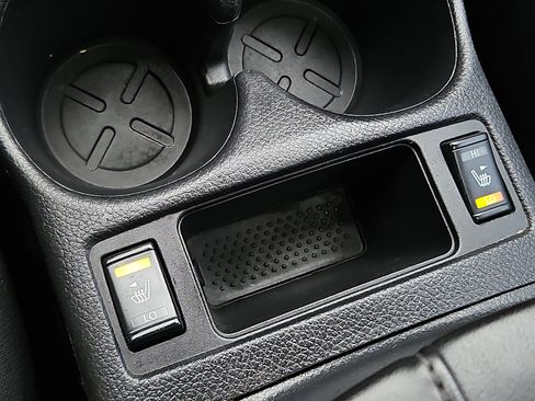 Used 2020 Nissan Rogue SL w/ Premium Package image 25