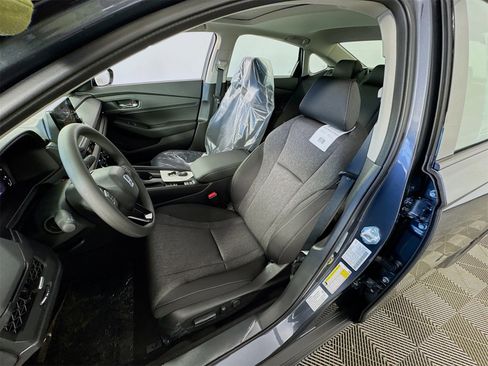 New 2025 Honda Accord SE image 11