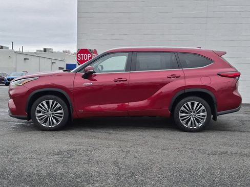 Used 2021 Toyota Highlander Platinum image 5