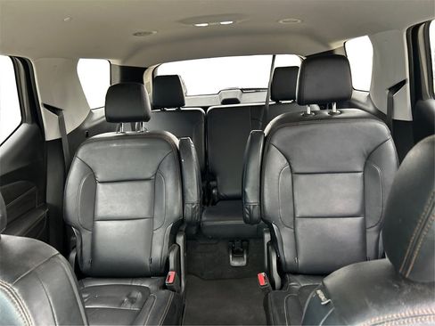 Used 2018 Chevrolet Traverse LT image 14