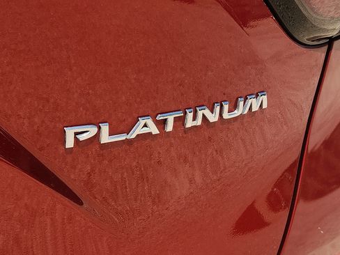 Used 2019 Nissan Murano Platinum w/ Cargo Package FWD image 9
