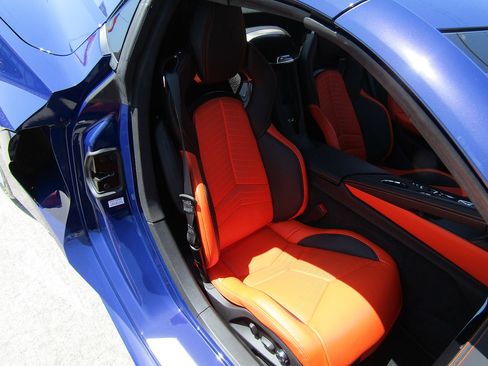 Used 2026 Chevrolet Corvette Stingray Premium Conv w/ Z51 Performance Package RWD image 12