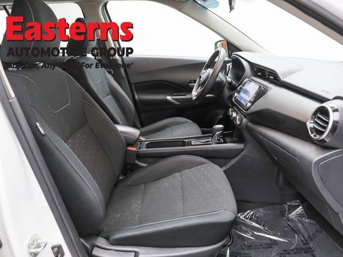 Used 2023 Nissan Kicks SV image 24