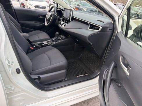 Used 2020 Toyota Corolla LE image 16