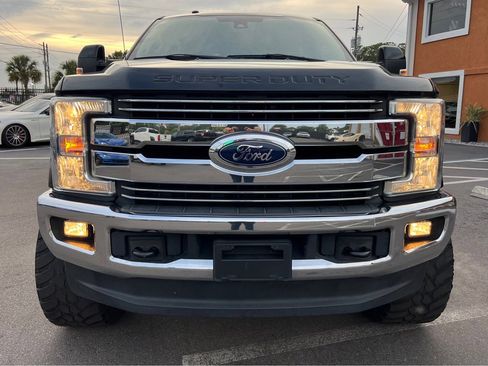 Used 2018 Ford F250 Lariat w/ Lariat Ultimate Package AWD/4WD image 4