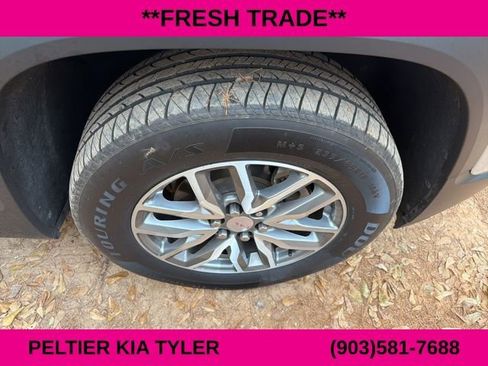 Used 2019 GMC Acadia SLE image 14