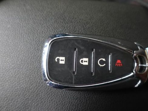 Used 2024 Chevrolet Trax RS w/ Driver Confidence Package image 16