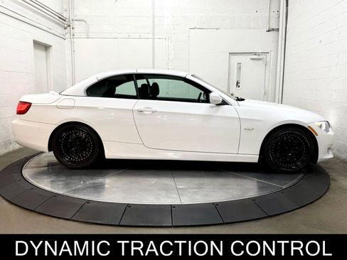 Used 2011 BMW 335i Convertible RWD image 9