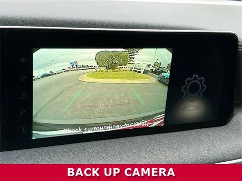 Used 2025 Nissan Kicks SV image 8