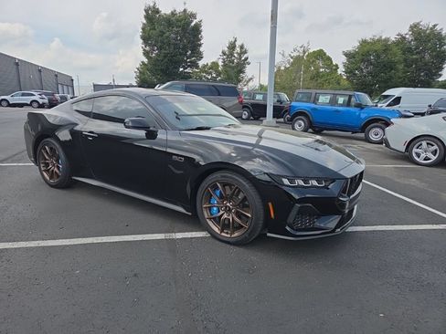 Used 2024 Ford Mustang GT Premium RWD image 7